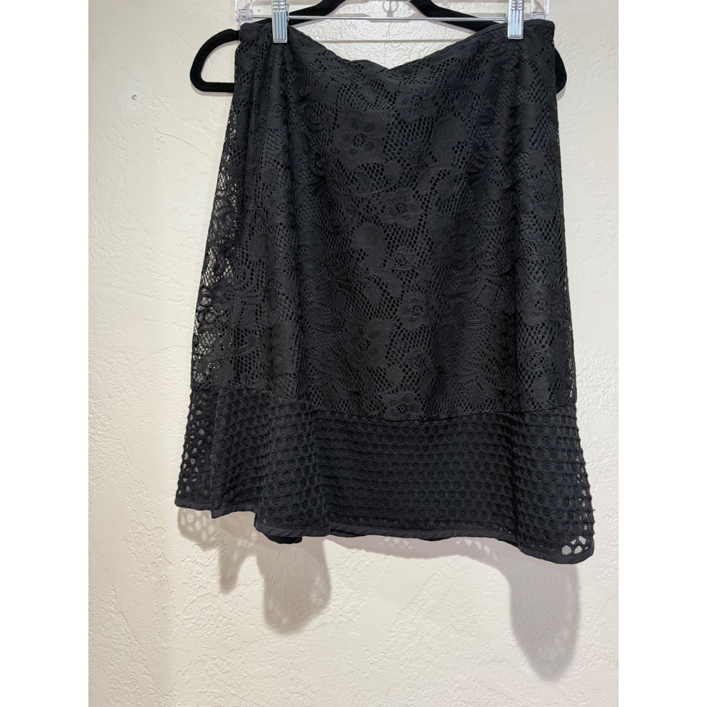 Gnw  Womens Black Floral Lace A-Line Skirt Mesh Hem Knee Length‎ Small NWT